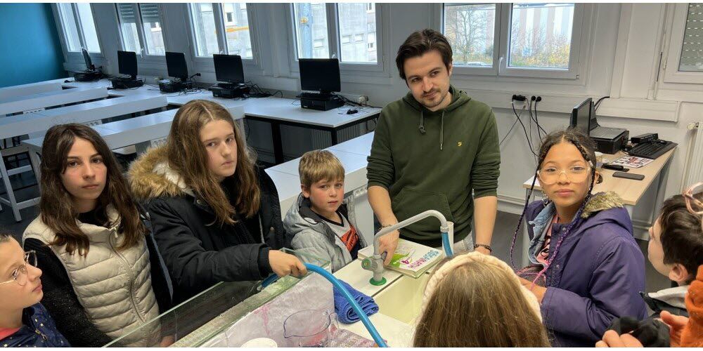 The Polar Pod Project Presented at Jean-Monnet College